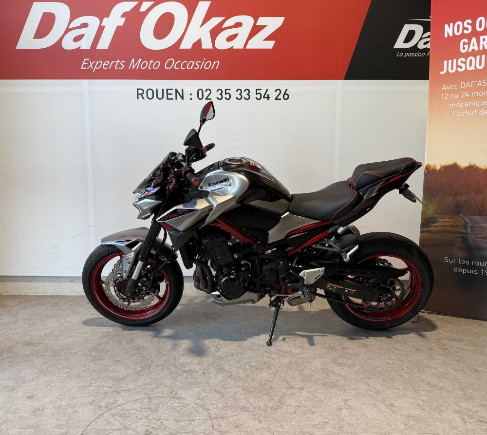 Kawasaki Z 900 2022 vue gauche