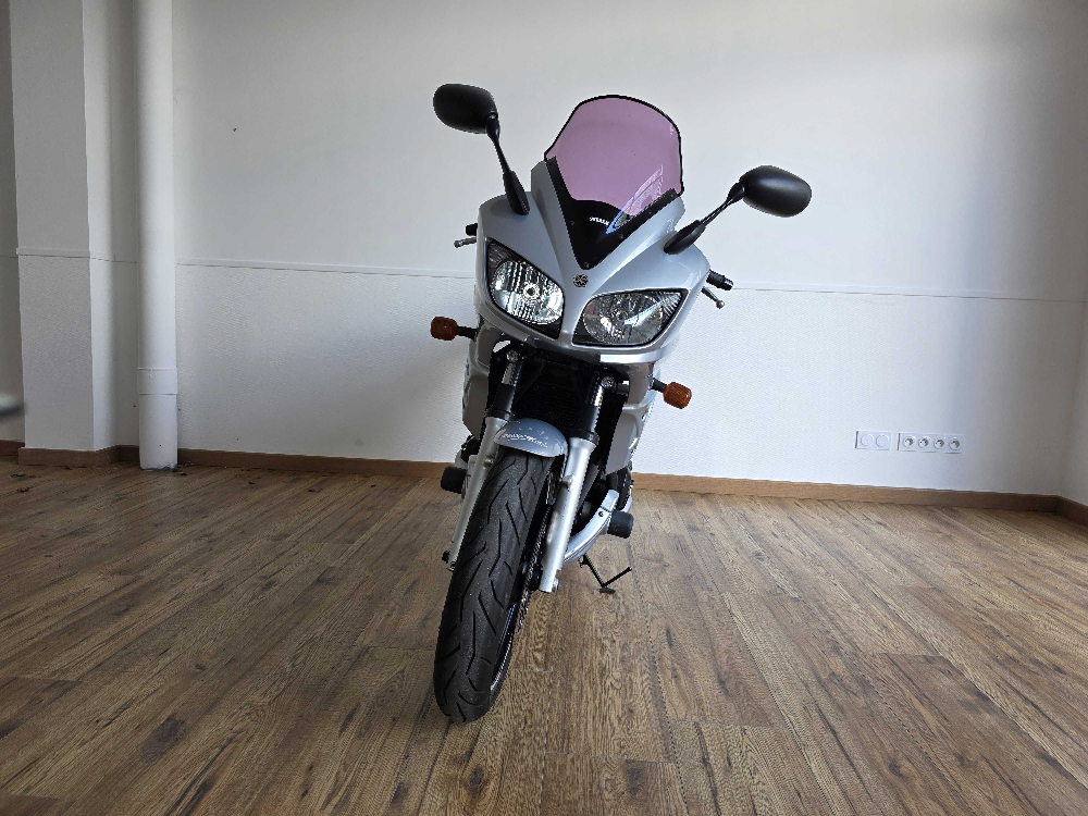 Yamaha FZ6 600 S FZ6 (Fazer) S 2004 vue avant