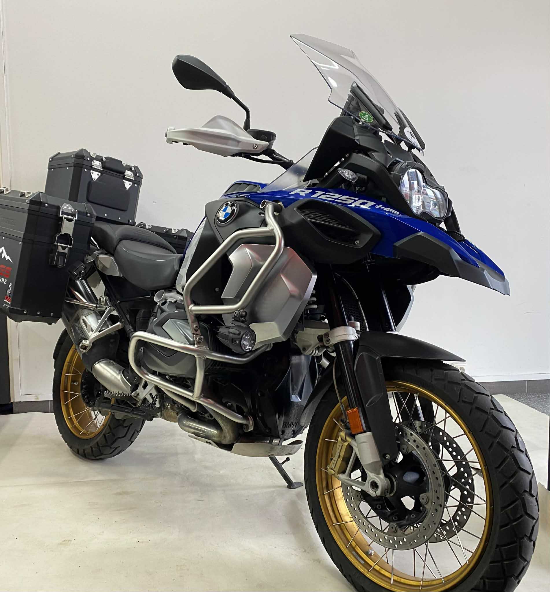 BMW R 1250 GS Adventure 2020 HD vue 3/4 droite