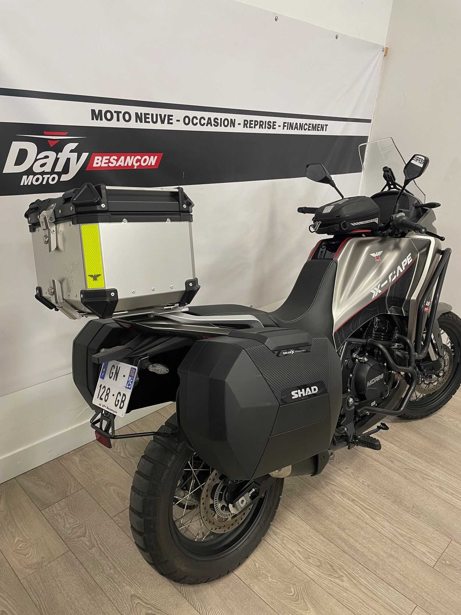 Moto Morini X-CAPE 650 2023 HD vue arrière
