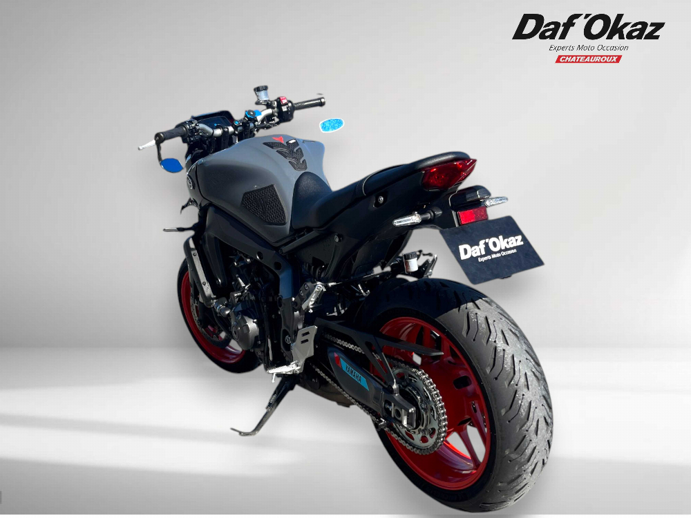 Yamaha MT-09 900 2021 vue gauche