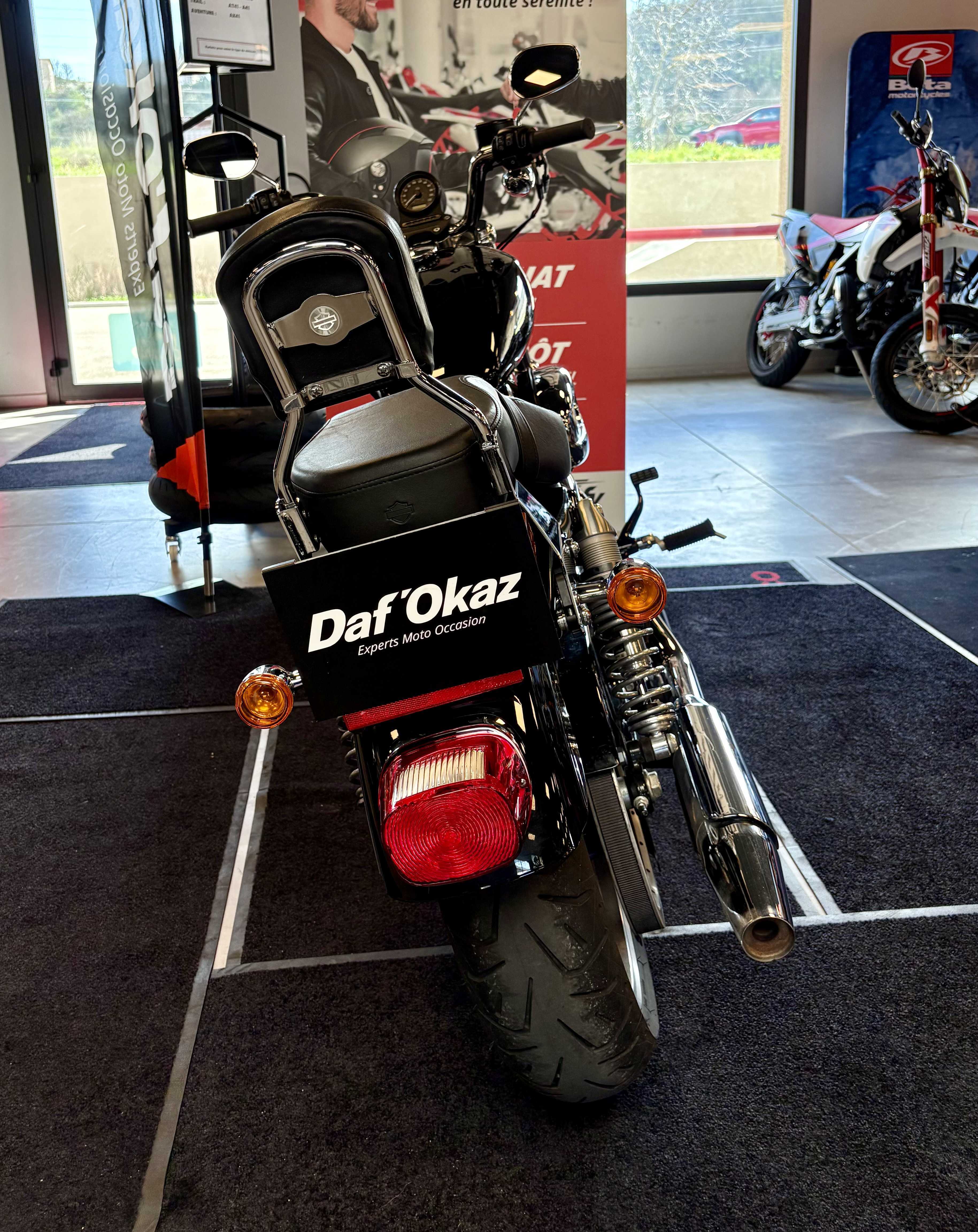 Harley-Davidson XL 883 L XL Sportster SuperLow L 2020 HD vue arrière