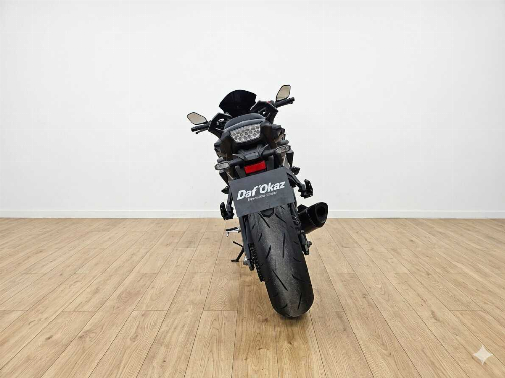 Suzuki GSX-S 1000 GT 2022 vue arrière