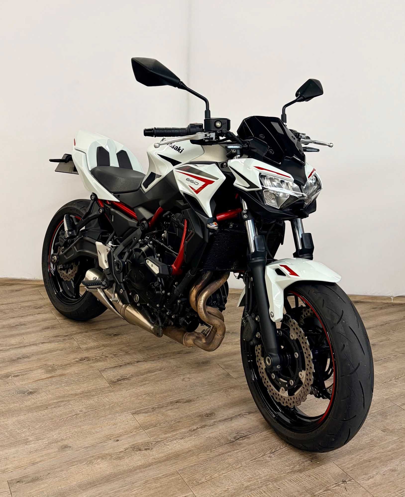 Kawasaki Z 650 2022 HD vue 3/4 droite