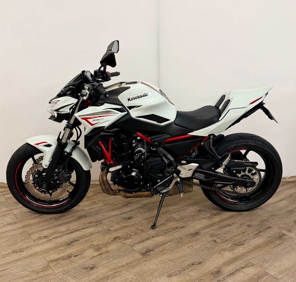 Kawasaki Z 650 2022 vue gauche