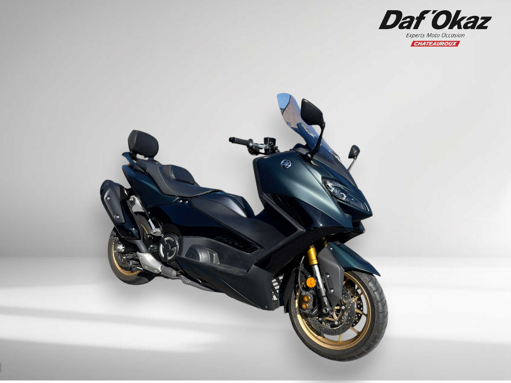 Yamaha XP 560 T-Max Tech Max 2021 vue 3/4 droite