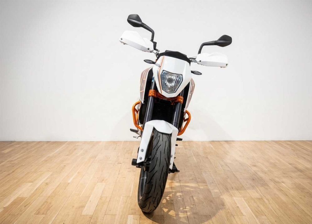 KTM 690 Duke 2012 vue avant