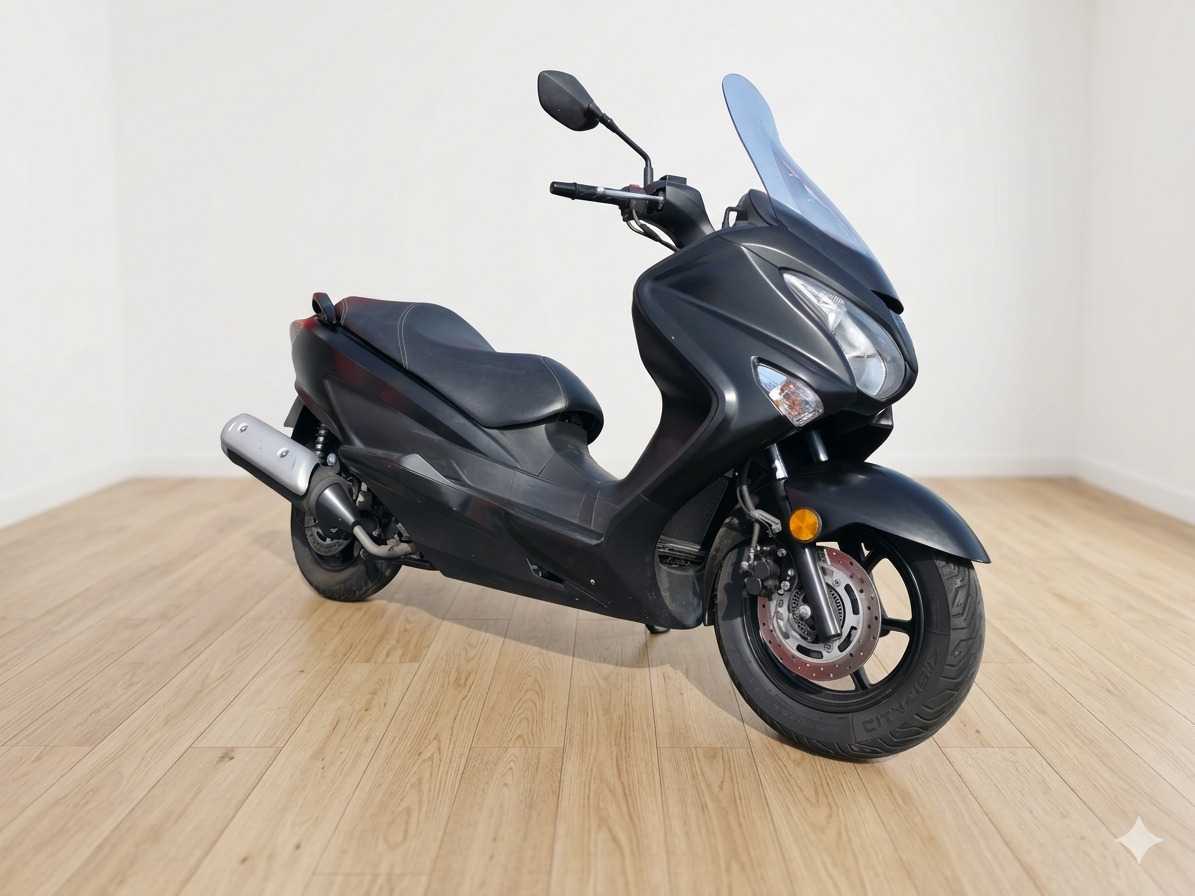 Suzuki UH 125 Burgman ABS 2019 HD vue 3/4 droite