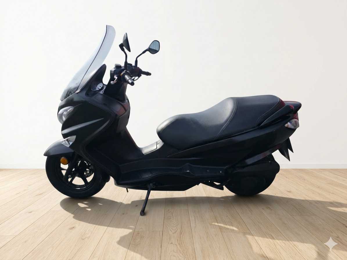 Suzuki UH 125 Burgman ABS 2019 HD vue gauche