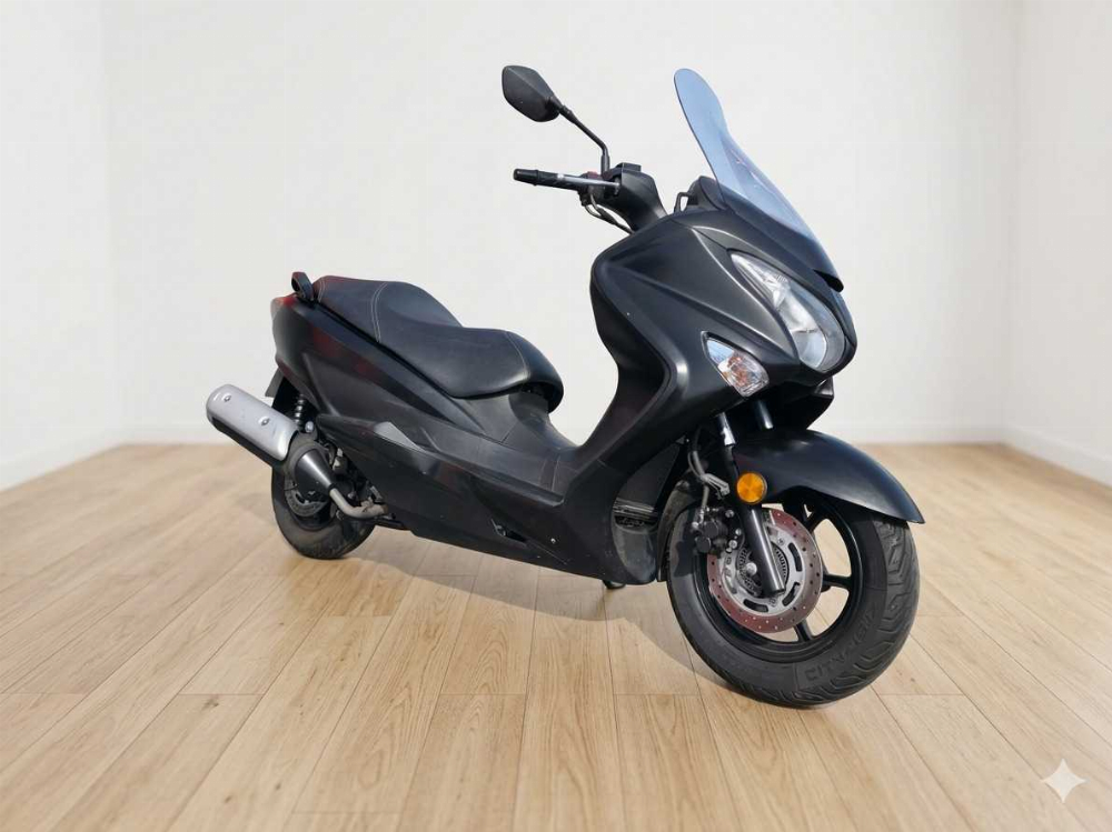 Suzuki UH 125 Burgman ABS 2019 vue 3/4 droite