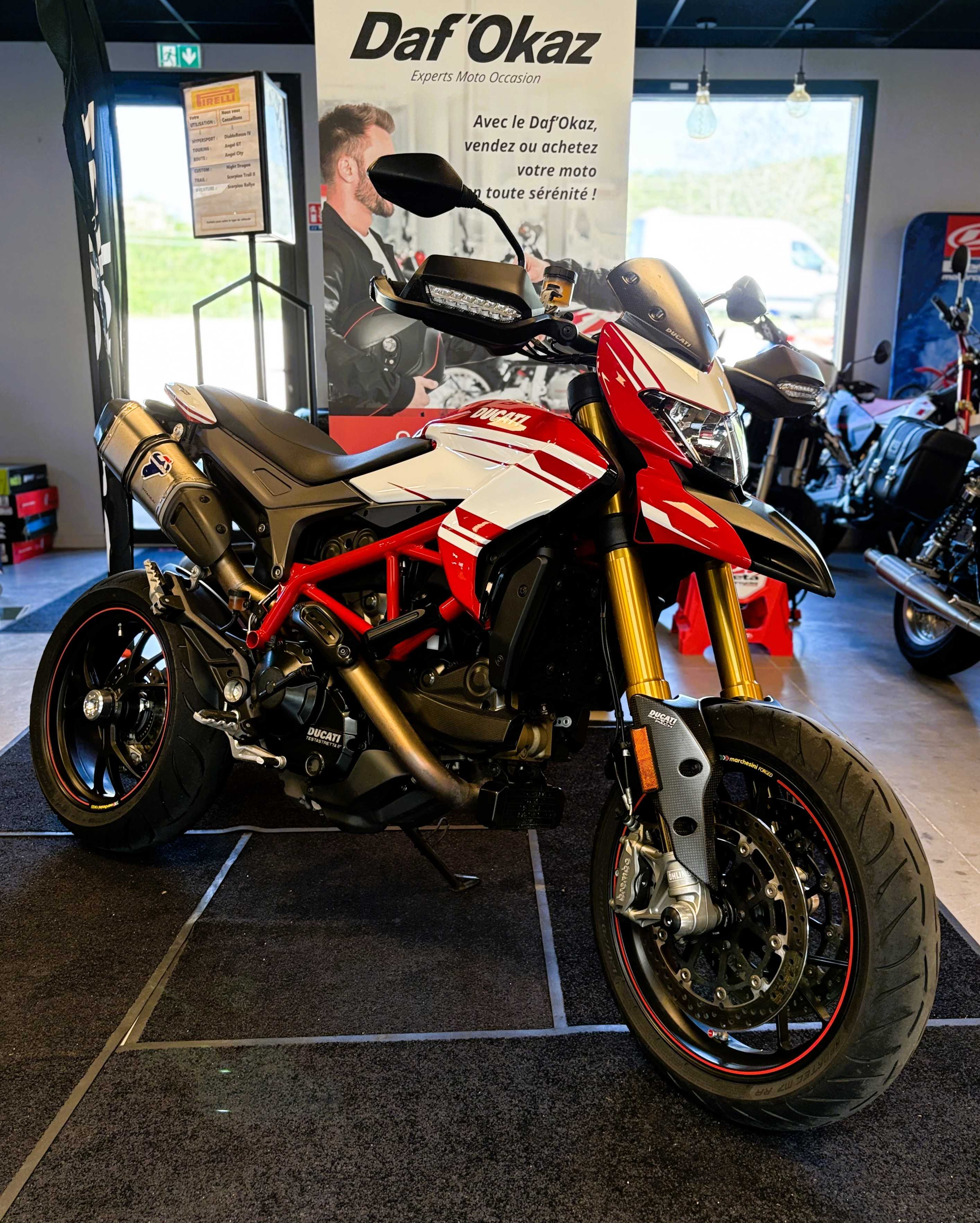 Ducati 939 Hypermotard SP 2018 HD vue 3/4 droite