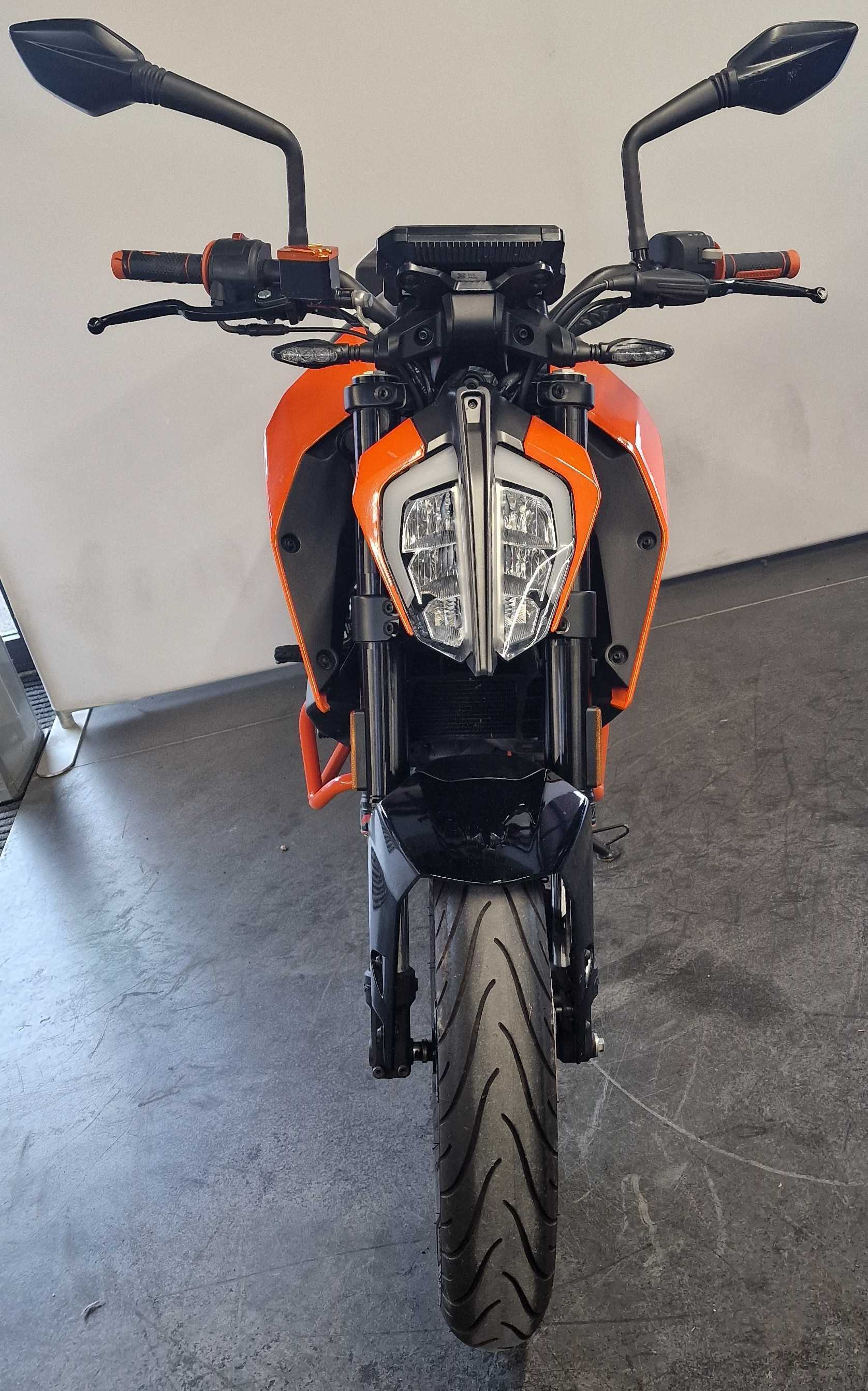 KTM 125 Duke 2019 HD vue avant