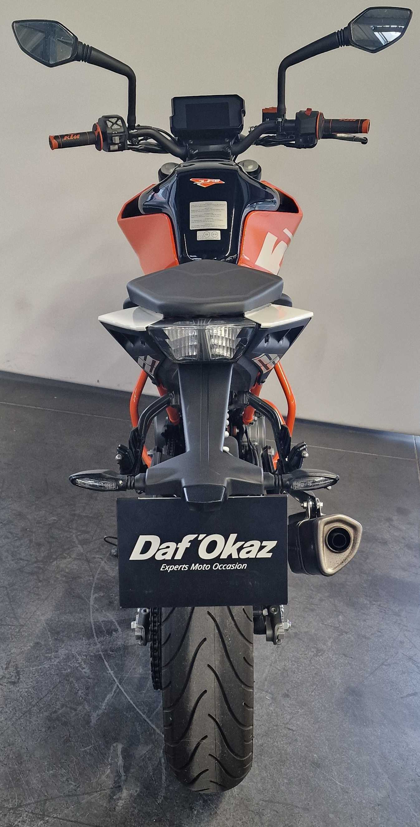 KTM 125 Duke 2019 HD vue arrière