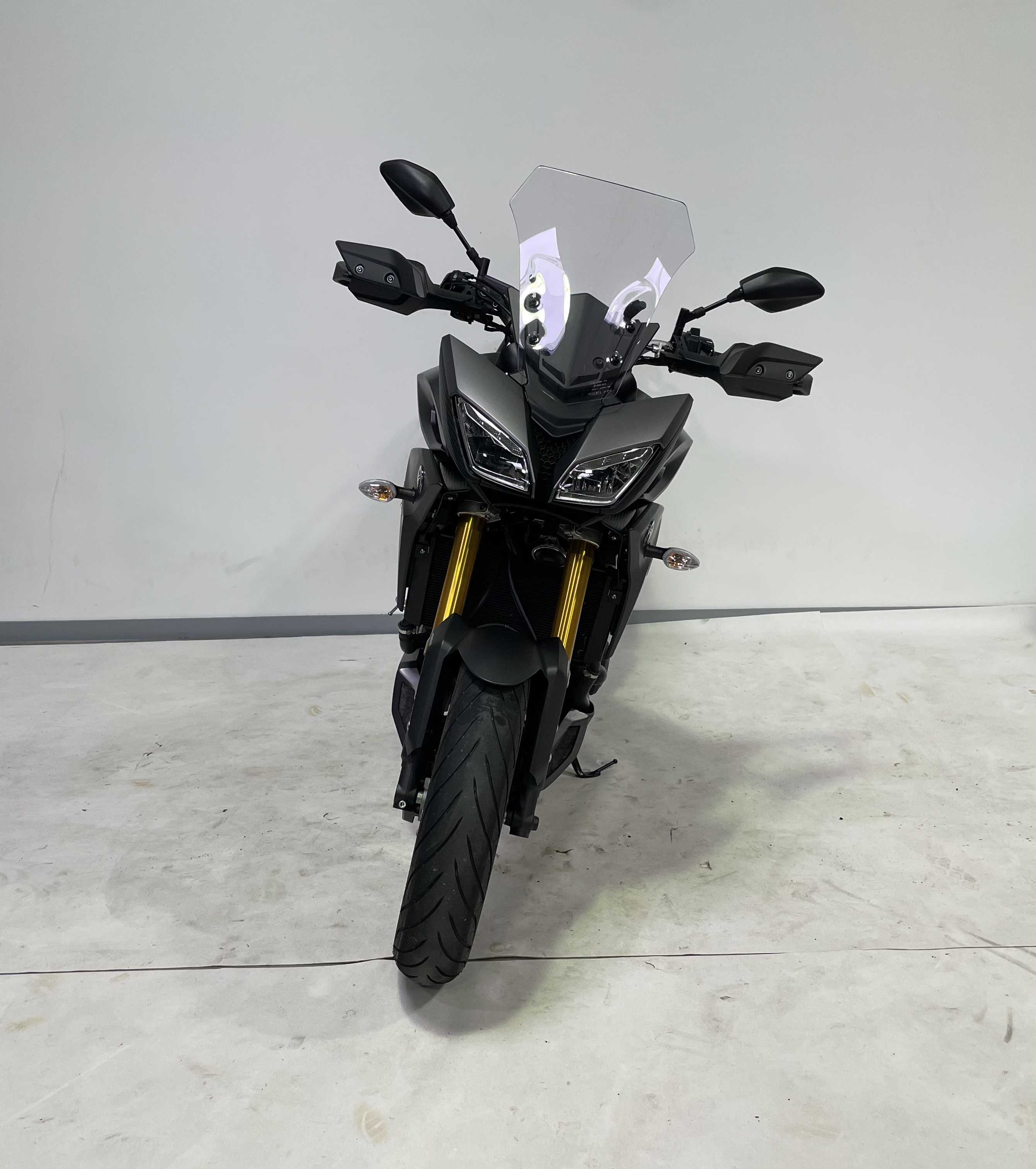 Yamaha Tracer 900 (MT09TRA) 2015 HD vue avant