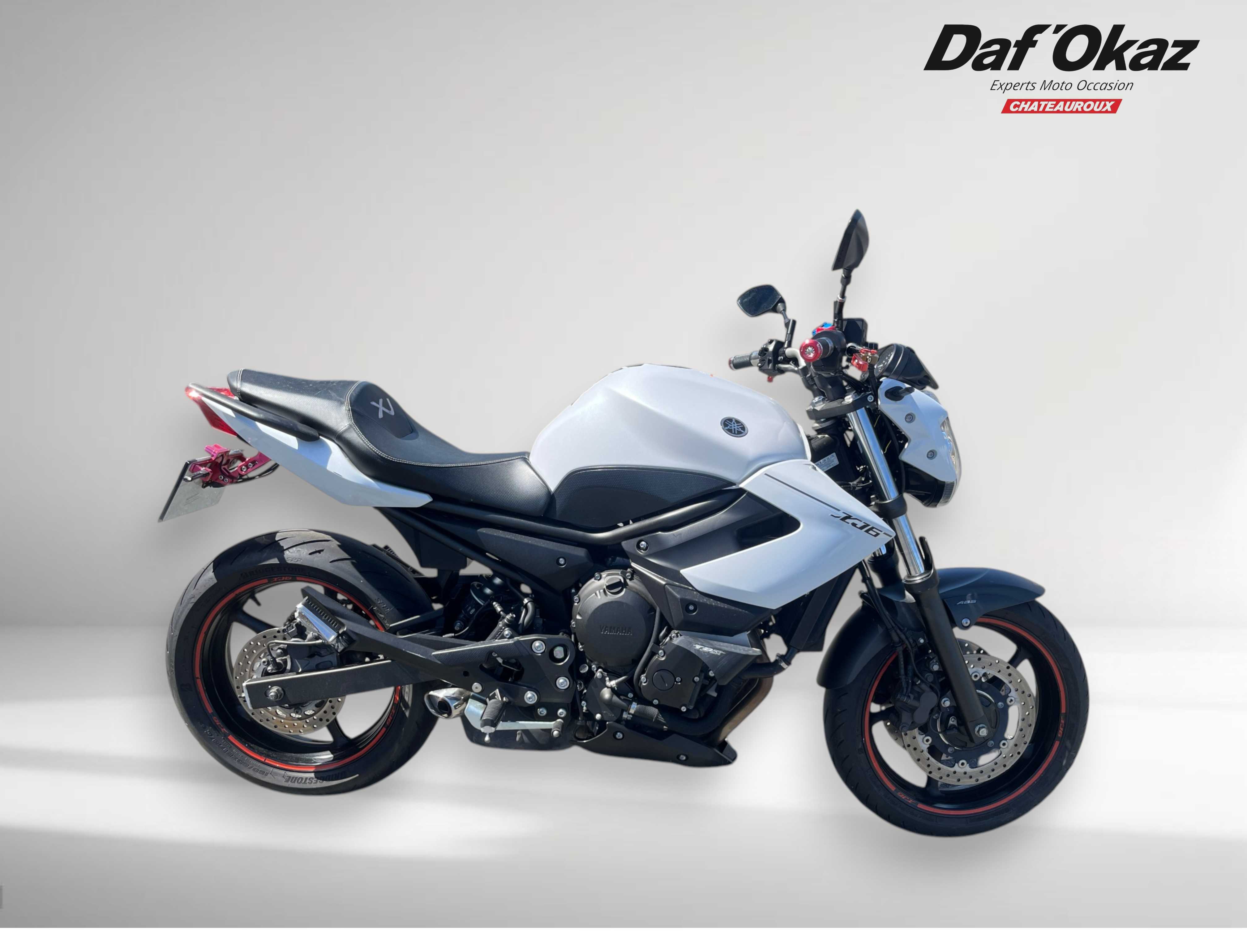 Yamaha XJ6 N ABS 2014 HD vue avant