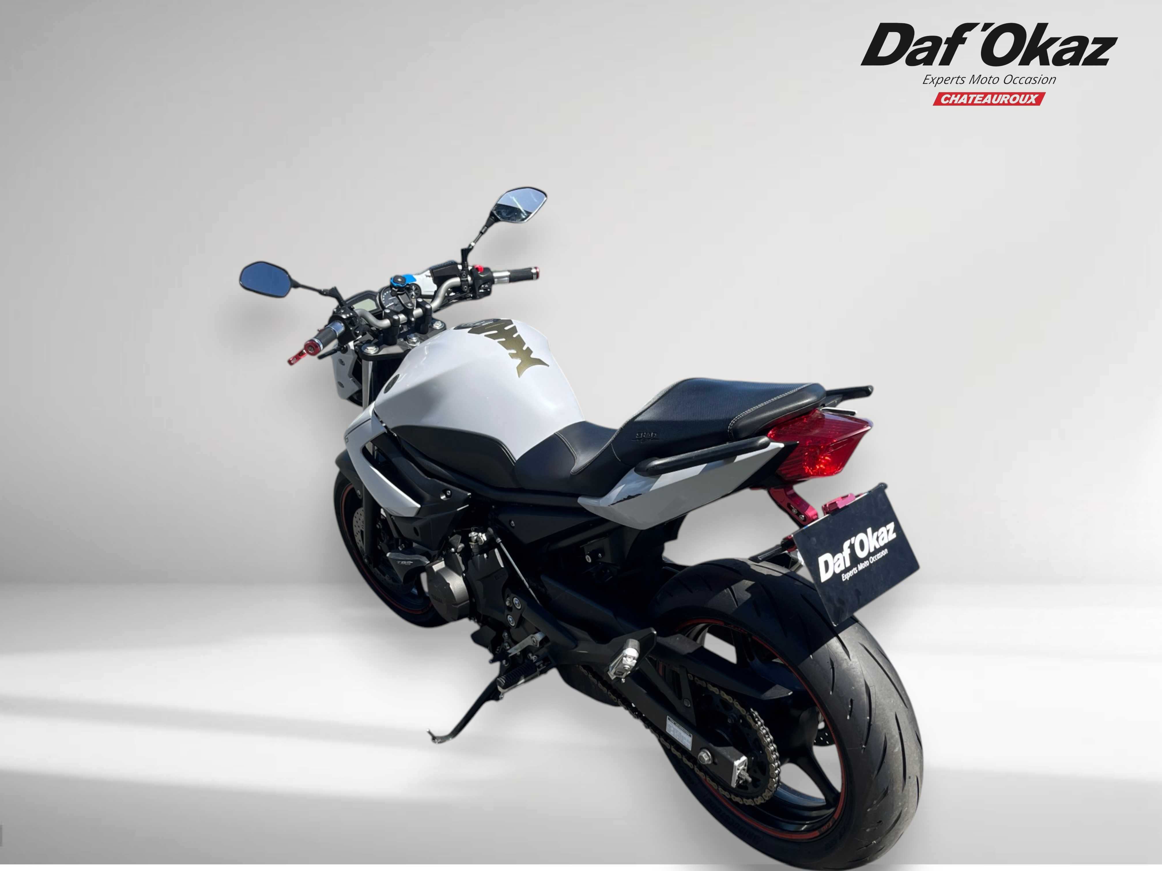 Yamaha XJ6 N ABS 2014 HD vue gauche