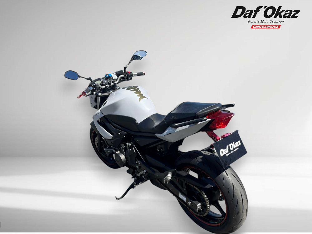 Yamaha XJ6 N ABS 2014 vue gauche