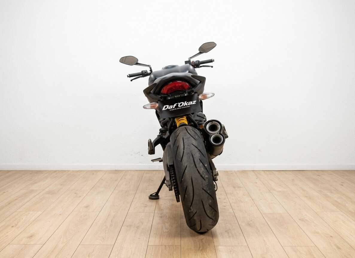Ducati 821 Monster Dark 2015 HD vue arrière