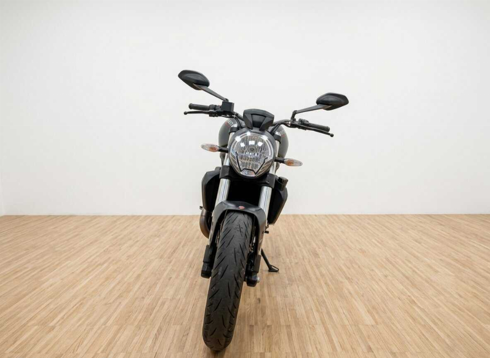 Ducati 821 Monster Dark 2015 vue avant