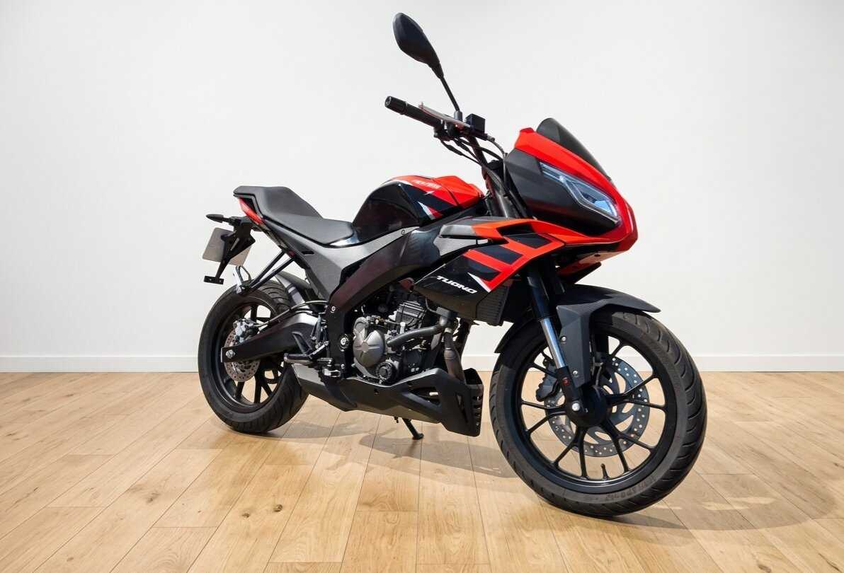 Aprilia Tuono 125 2020 HD vue 3/4 droite