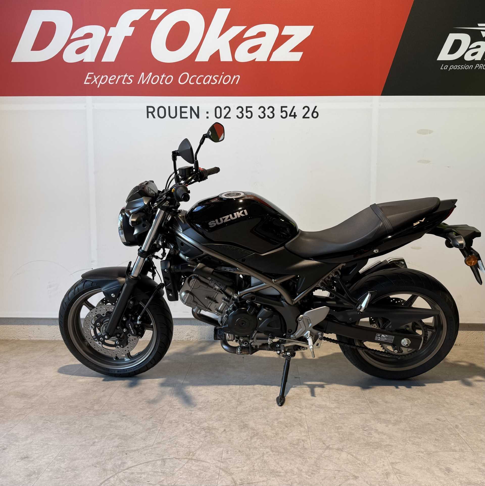 Suzuki SV 650 2023 HD vue gauche