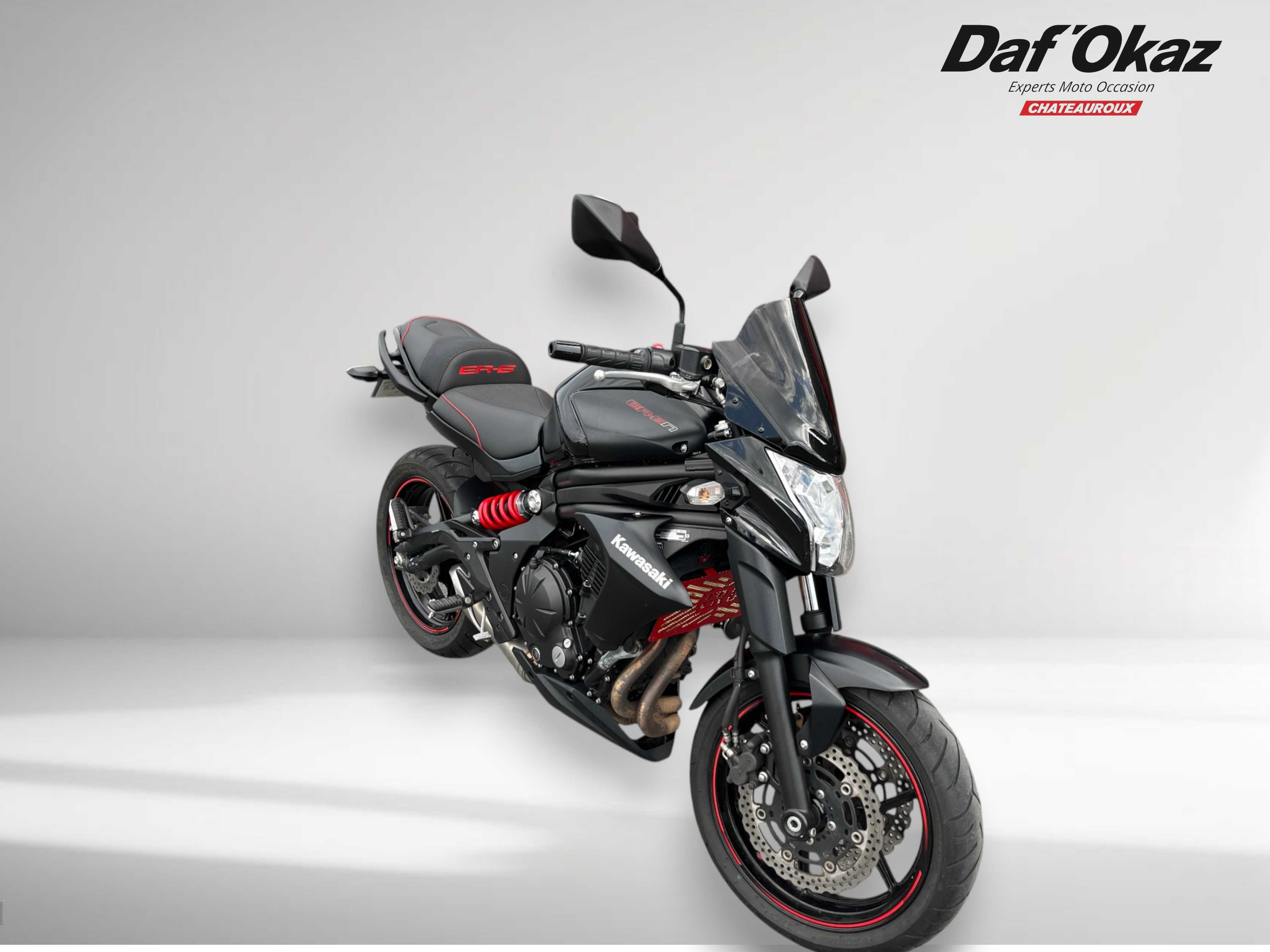 Kawasaki ER-6 N 2015 HD vue 3/4 droite