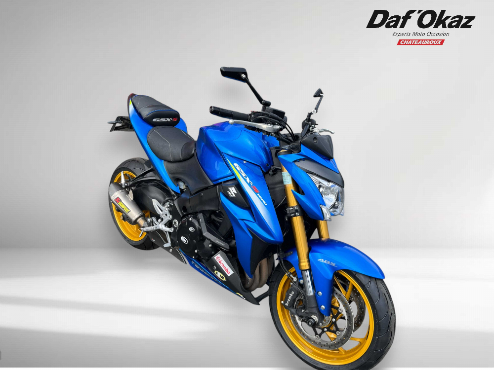 Suzuki GSX-S 1000 2016 vue 3/4 droite