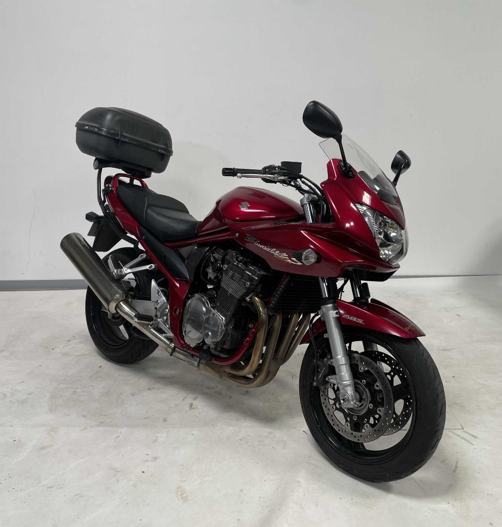 Suzuki GSF 1200 S Bandit ABS 2006 vue 3/4 droite