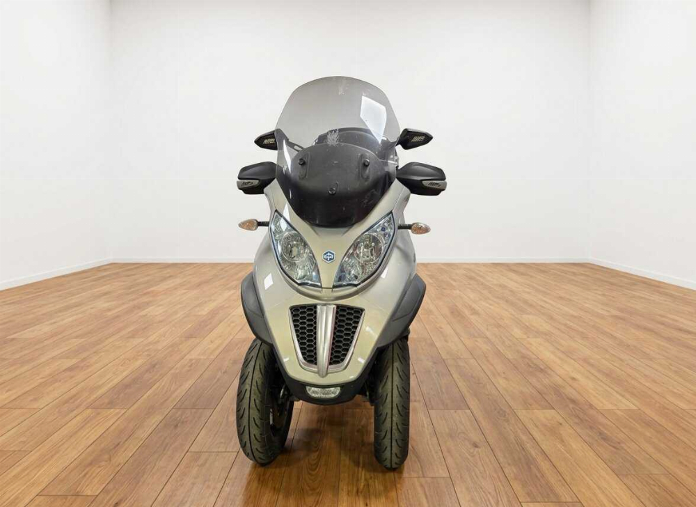 Piaggio MP3 500 Business 2012 vue avant