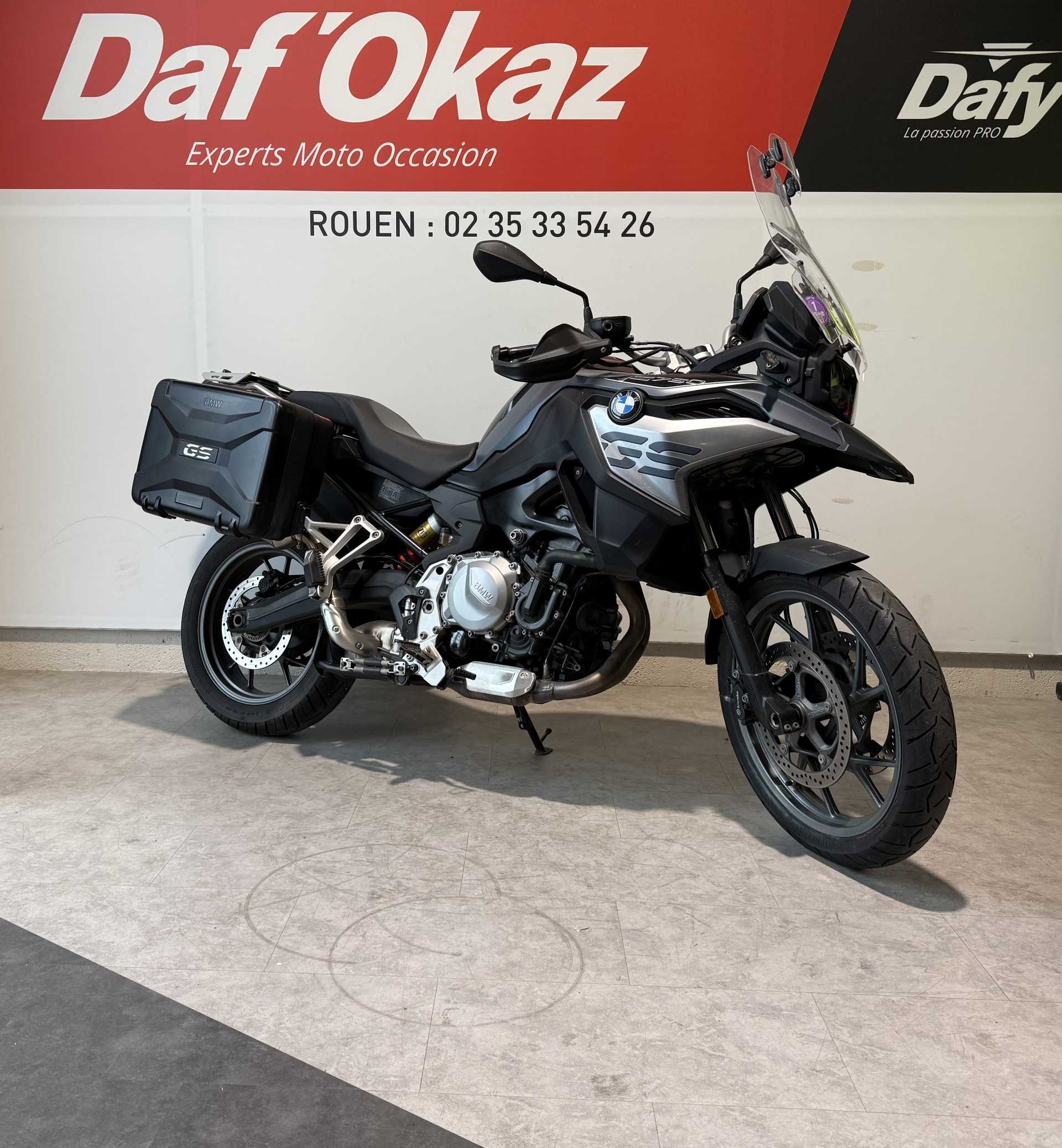 BMW F 750 GS 2019 HD vue 3/4 droite