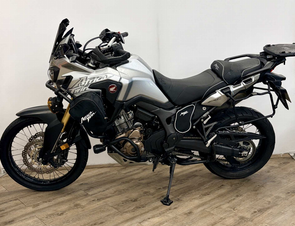 Honda CRF 1000 L Africa Twin 2016 vue gauche