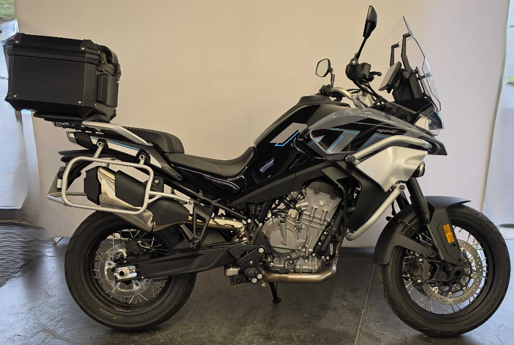 CFMOTO MT 800 ABS MT Sport ABS 2025 vue gauche