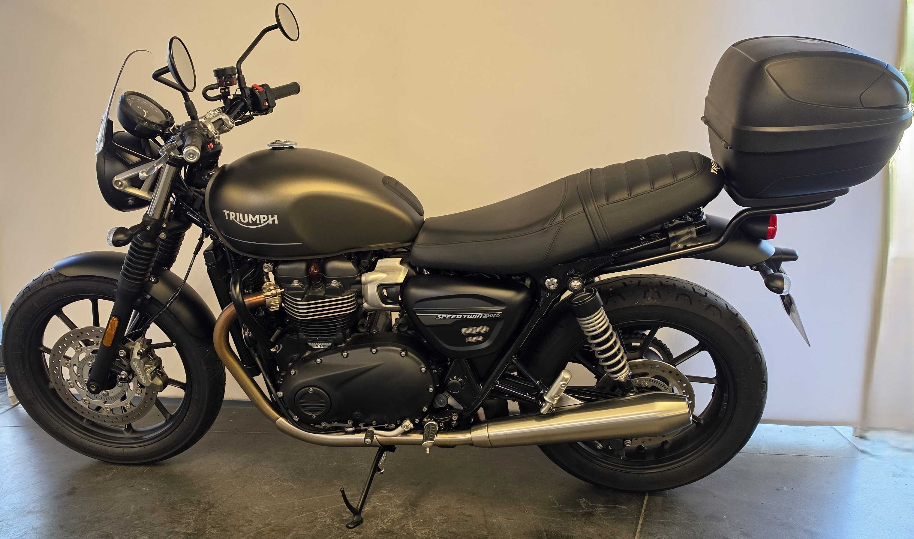 Triumph 900 Speed Twin 2023 HD vue gauche