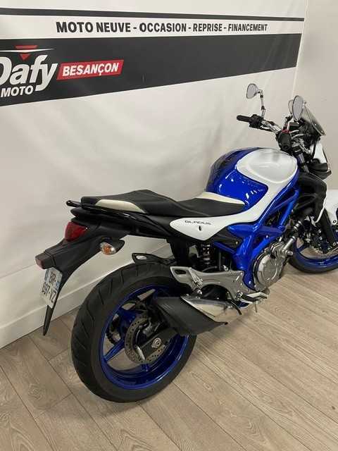 Suzuki SFV 650 Gladius 2011 vue arrière