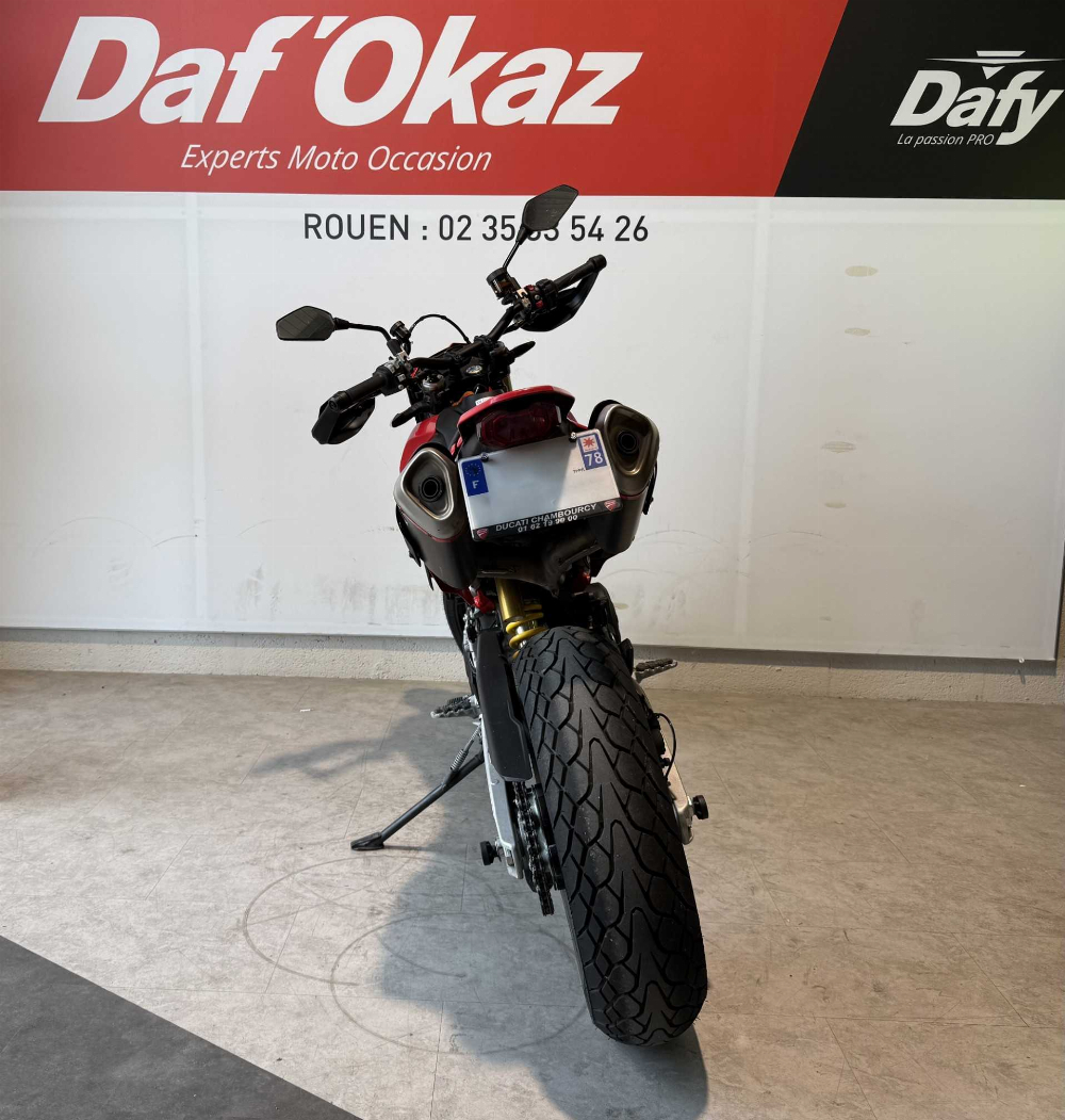 Ducati 698 HYPERMOTARD 2024 vue arrière