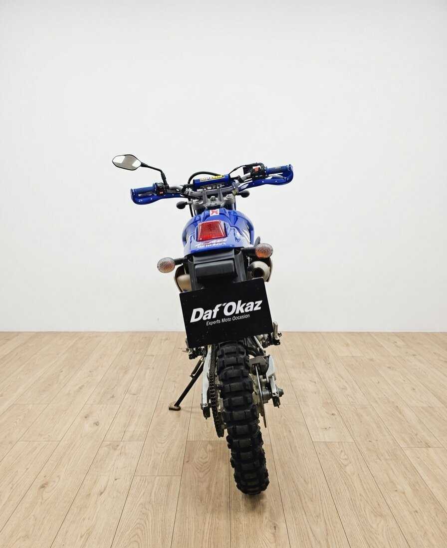 Yamaha DT 125 RE 2005 HD vue arrière