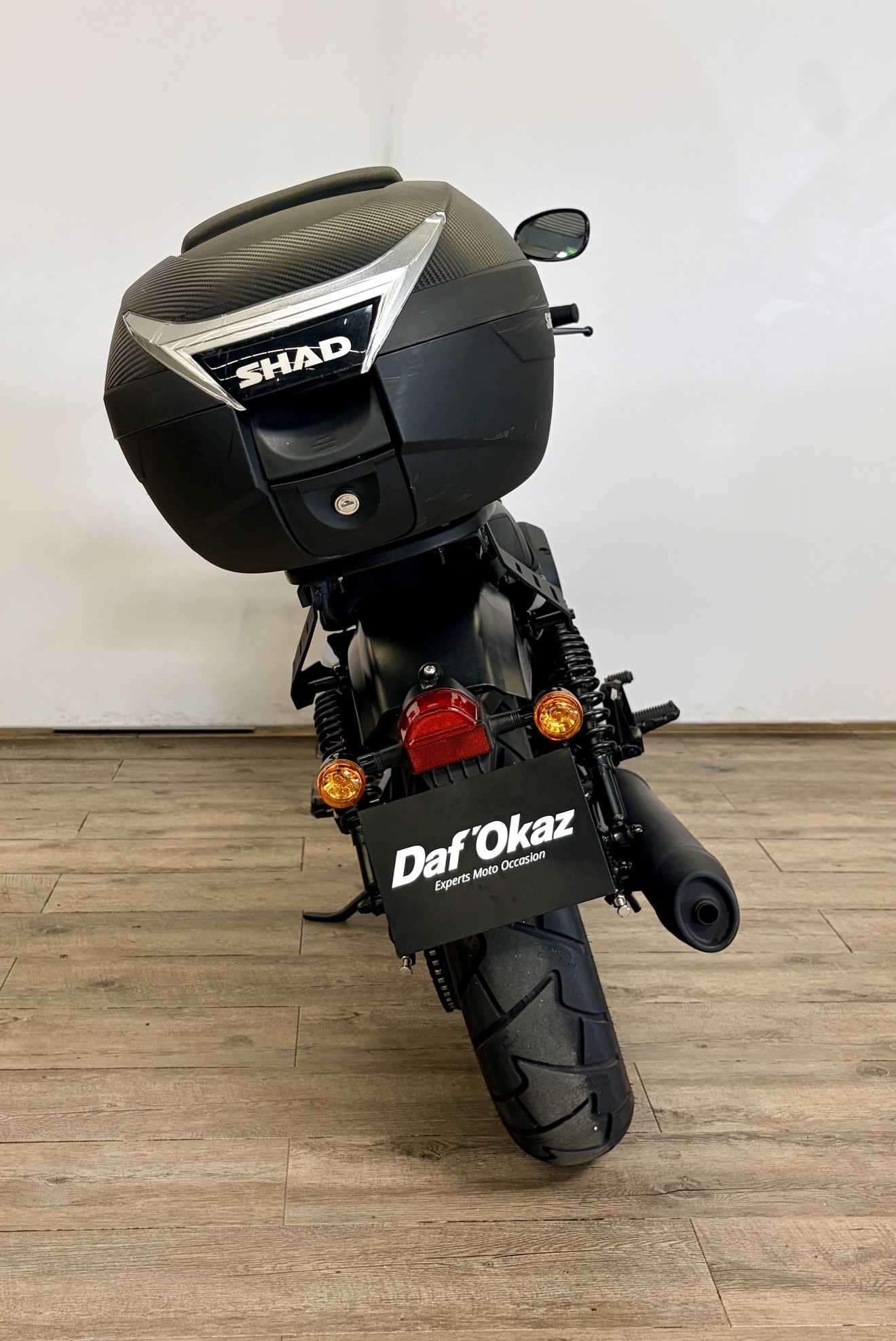 Hyosung BOBBER 125 BOBBER 125 2022 HD vue arrière