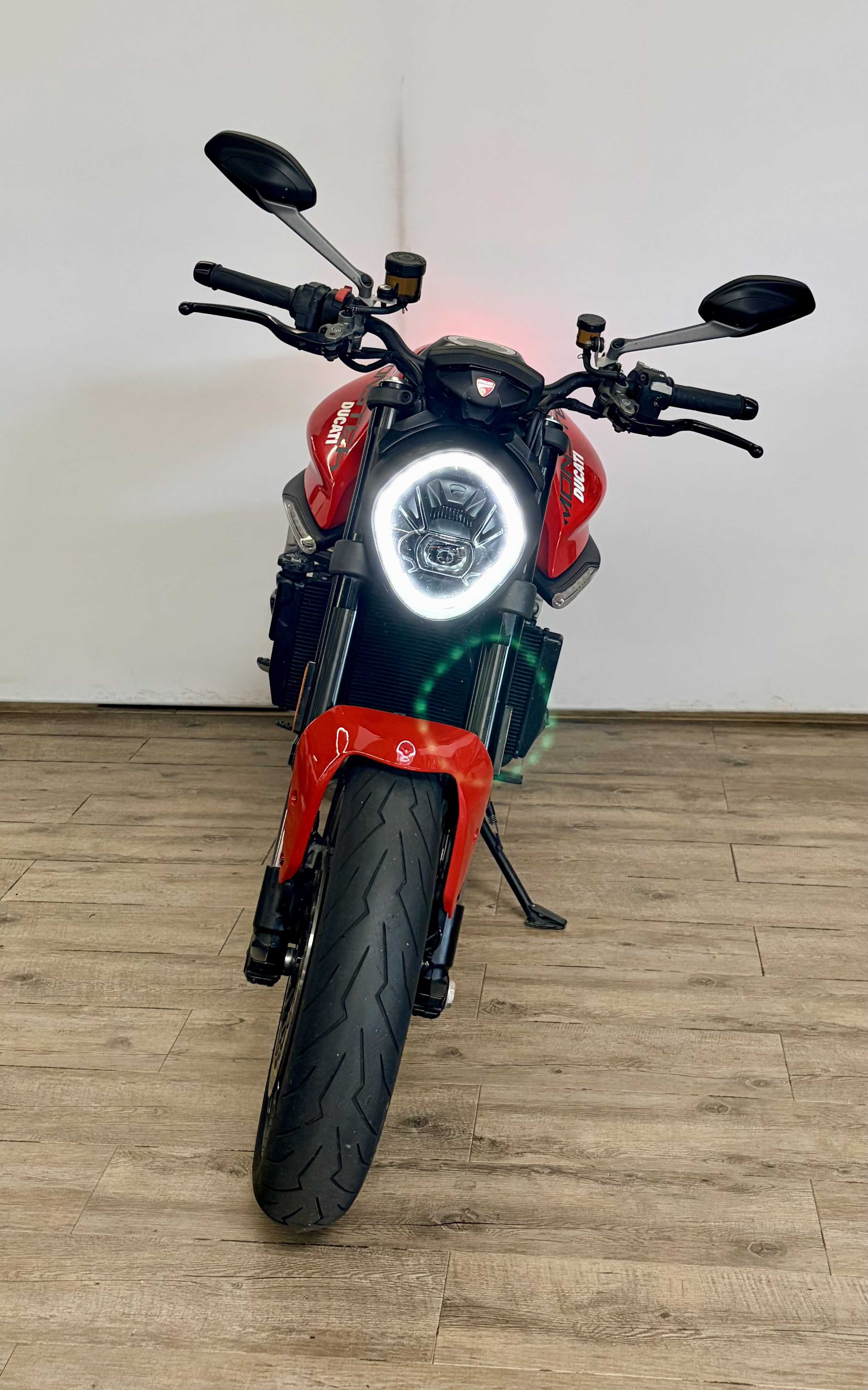 Ducati Monster 937 2023 HD vue avant