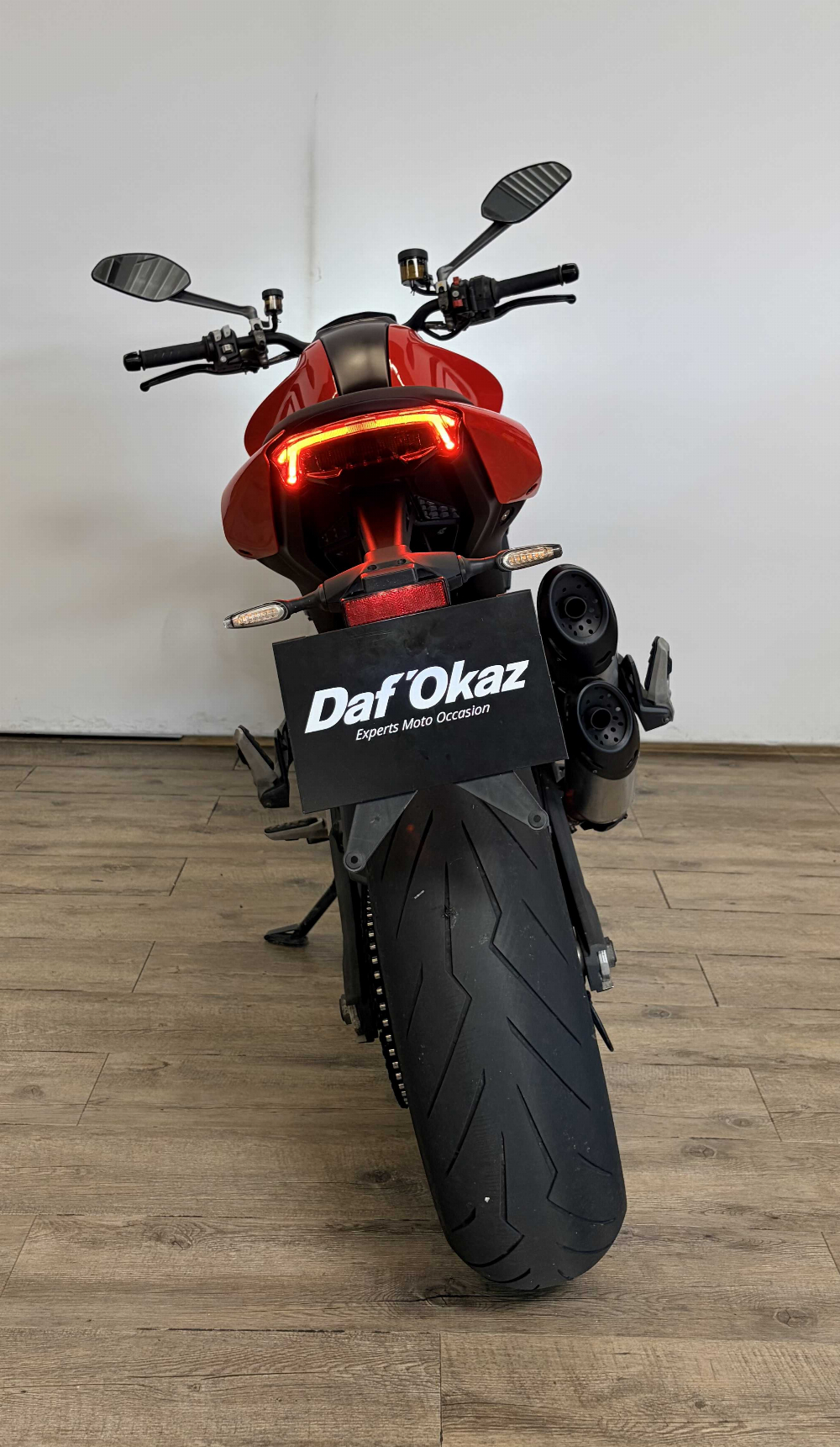 Ducati Monster 937 2023 vue arrière