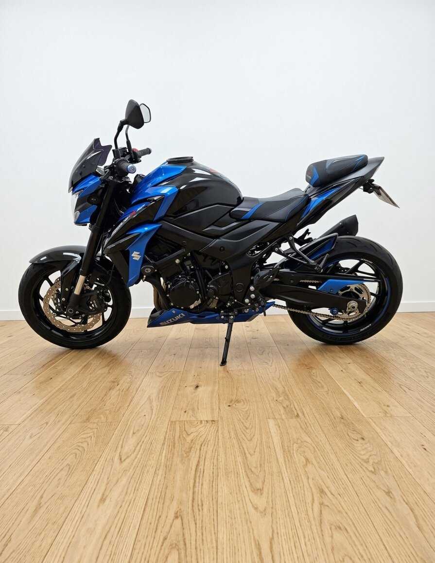 Suzuki GSX-S 750 2018 HD vue gauche