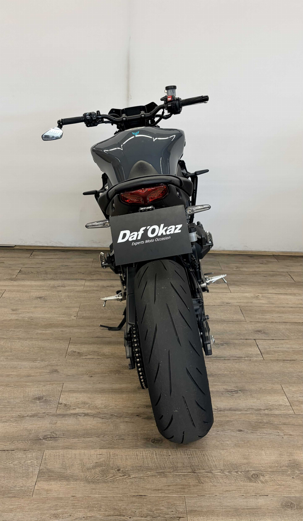 Yamaha MT-09 900 2023 vue arrière