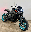 Aperçu Yamaha MT-09 900 2023 vue 3/4 droite