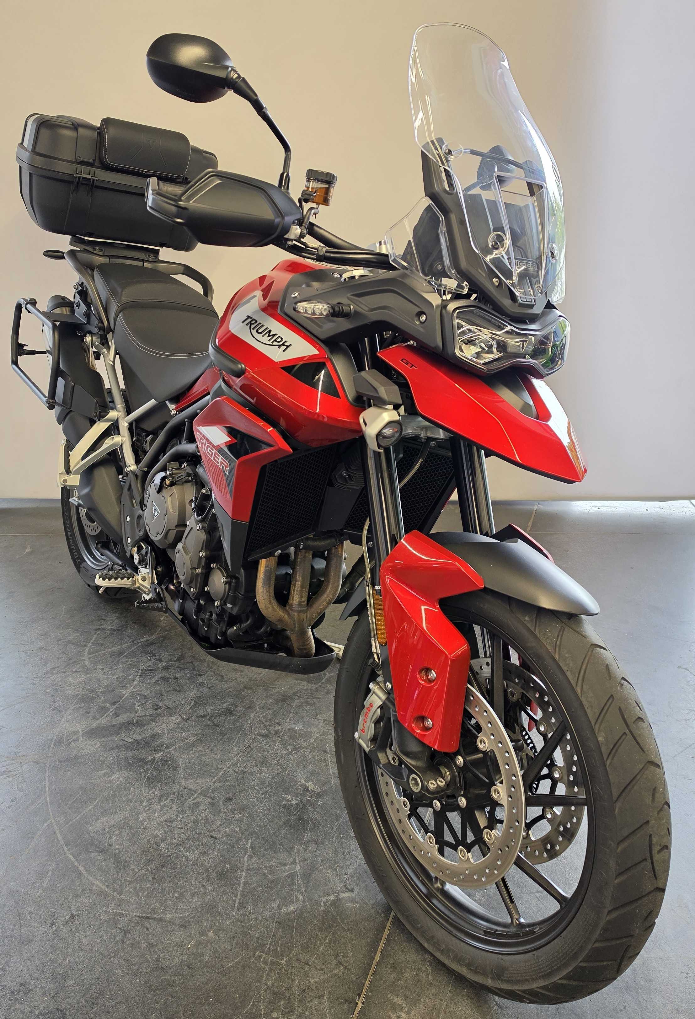 Triumph 900 Tiger GT 2020 HD vue 3/4 droite