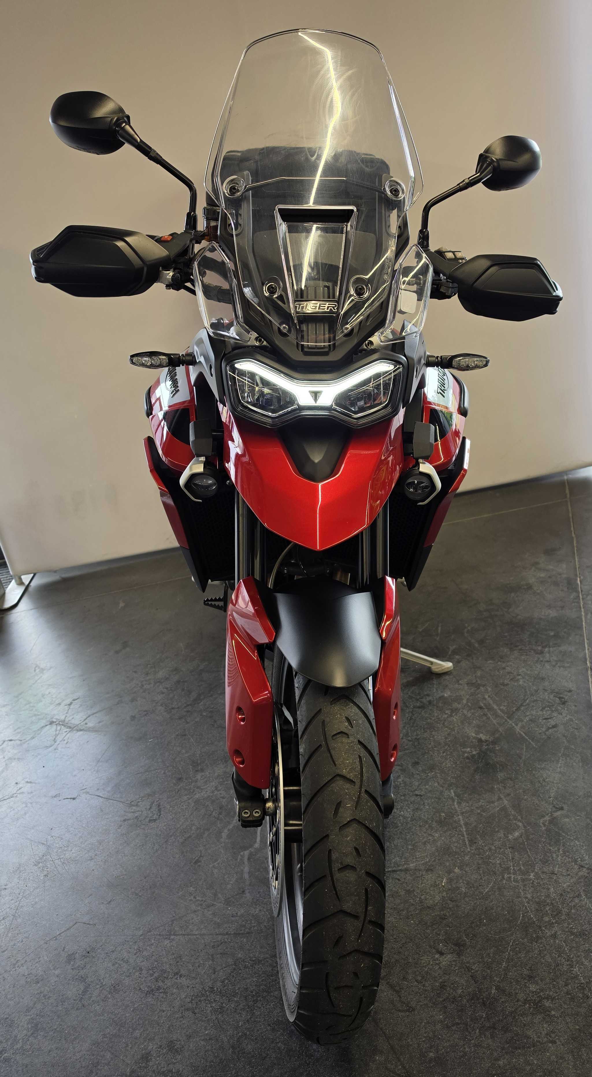 Triumph 900 Tiger GT 2020 HD vue avant
