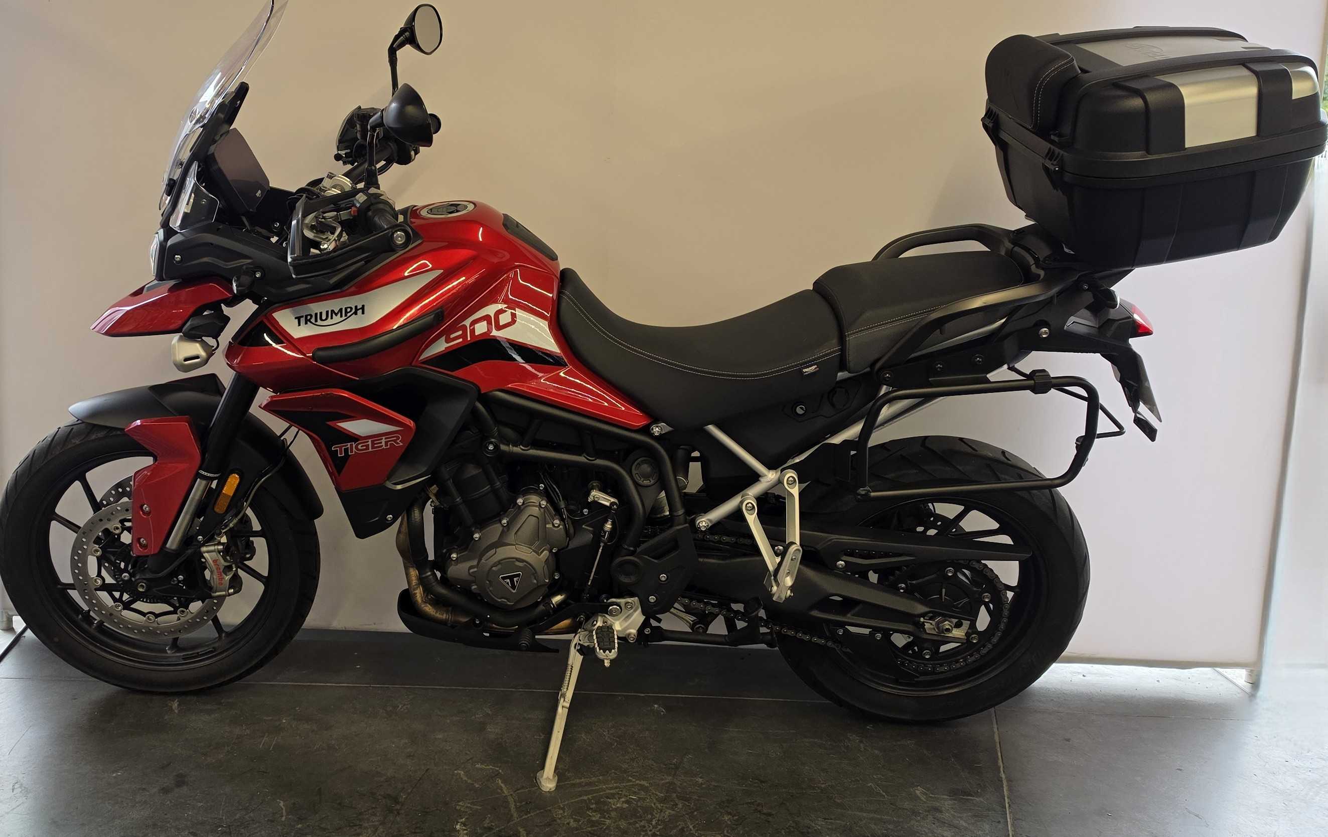 Triumph 900 Tiger GT 2020 HD vue gauche