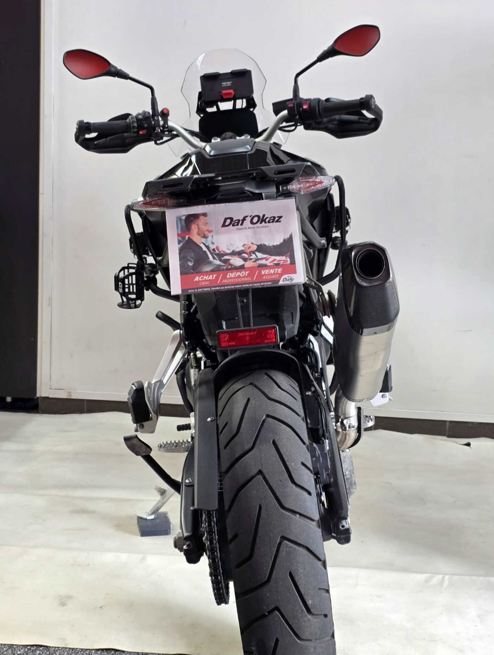 BMW f 900 gs 2024 vue arrière