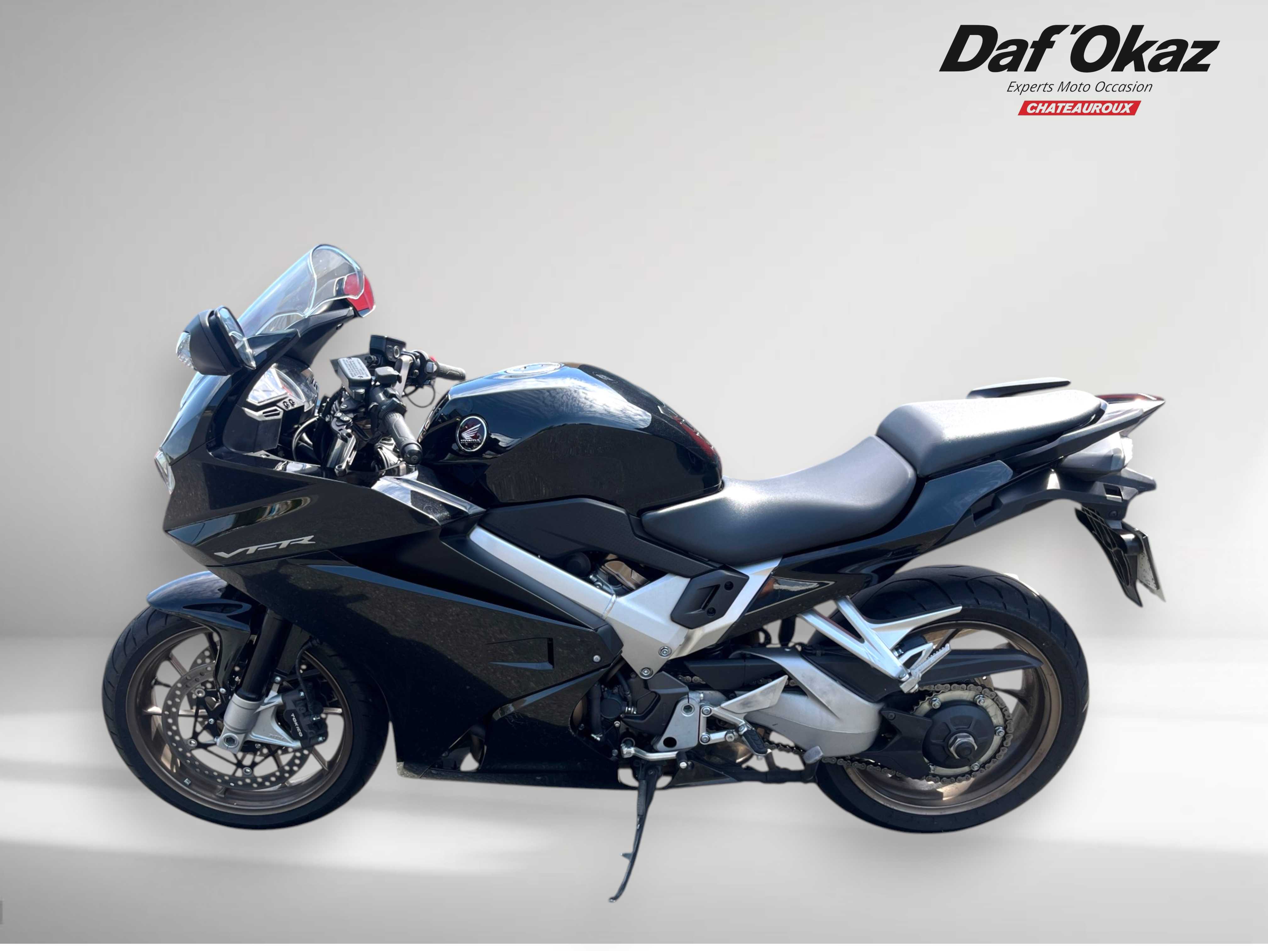 Honda VFR 800 F RC79 2014 HD vue arrière