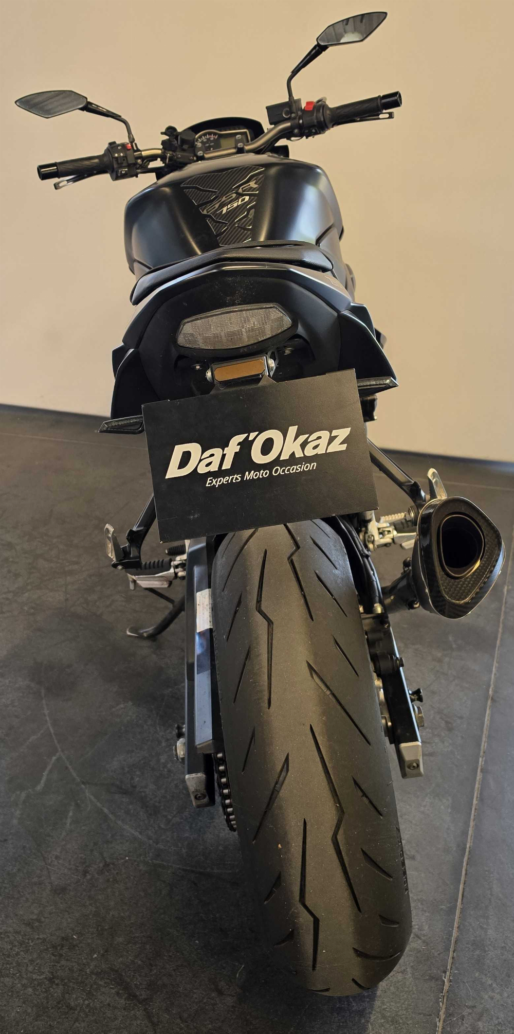 Suzuki GSR 750 2015 vue arrière