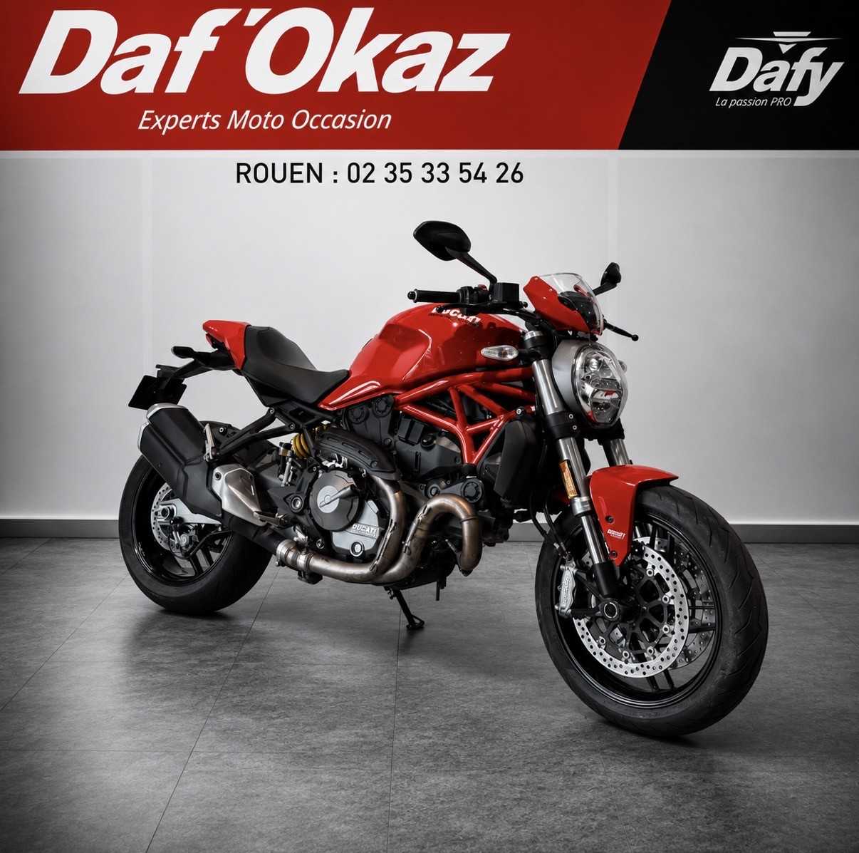 Ducati 821 Monster 2020 HD vue 3/4 droite