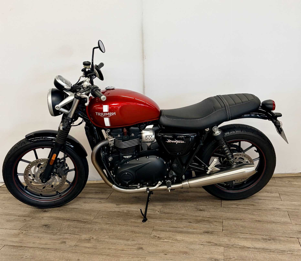 Triumph 900 Street Twin 2016 vue gauche